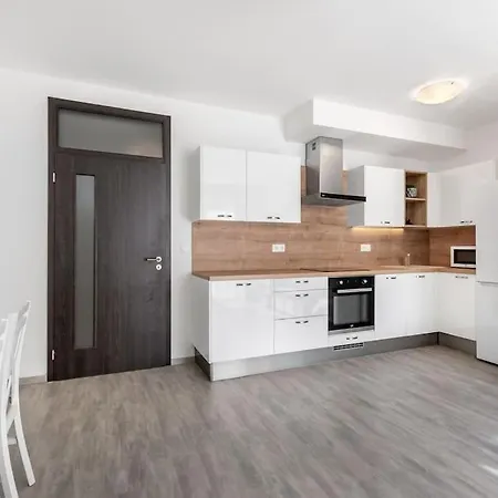 Apartman Utulny Apartman V Centre Diania